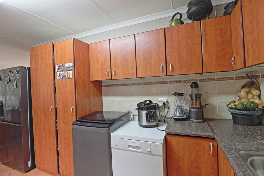 3 Bedroom Property for Sale in Hartenbos Heuwels Western Cape